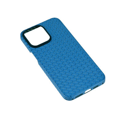 Capa de telefone de fibra de carbono aramida com cor personalizada 2024 para iPhone 16 Pro Max com 0,8 mm de espessura e 16g de peso